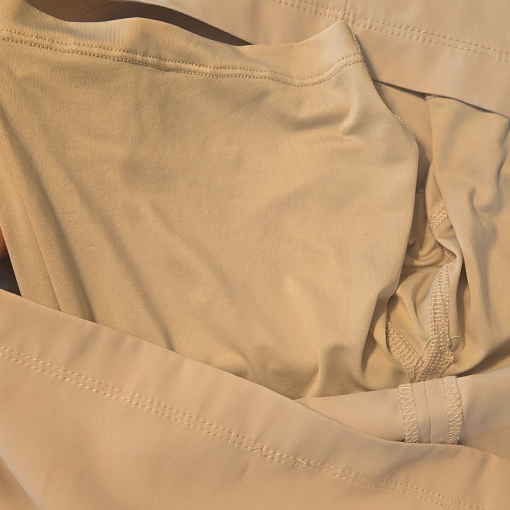 Tail Khaki Golf Skirt With Built In Shorts - Picture 4 of 4